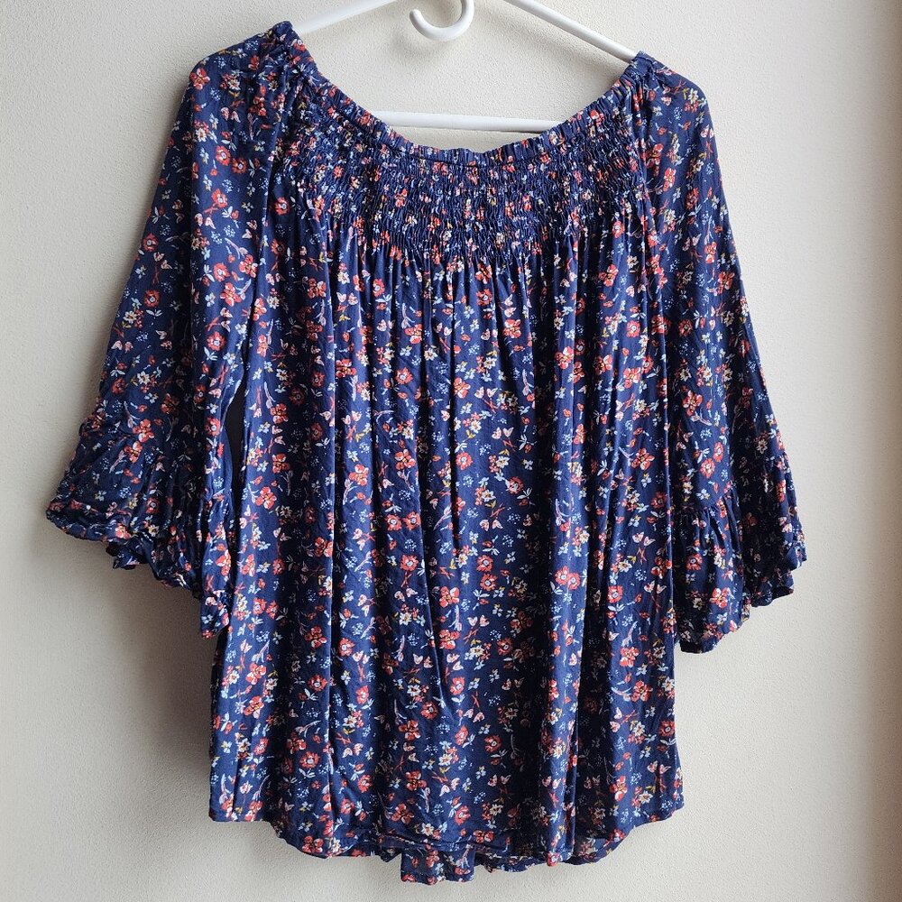 beachlunchlounge Blue Floral Ruched Blouse Size Medium - Picture 12 of 13